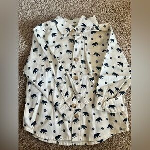 Long sleeved button down collared shirt. Bear print 12m
